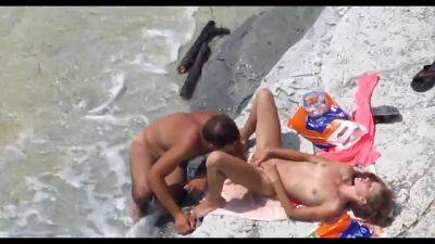 Voyeur On Public Beach Coitus - Hot Cunnilingus - hclips