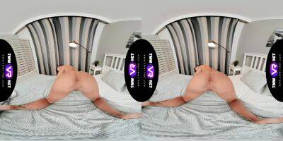 Gorgeous Niki Harris adores the naked beauty of her body so - drtuber