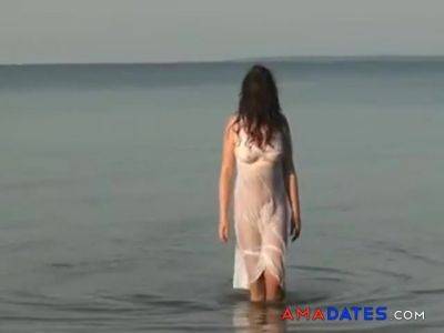My Pantyhose Girlfriend See Through On The Beach - hclips